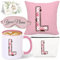 Guerity Regalos para hermanas de hermanas, tazas de café personalizadas con inicial A-Z, taza de cerámica, divertidas ideas de regalo de cumpleaños para ella, amigos, compañeros de trabajo, ella,