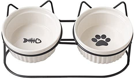 Koomiao Gamelles Surélevées pour Chat Bol Double pour Chat Déjeuner Céramique(2x400ml), Inclinable à 15° Gamelle Animaux pour Nourriture/Eau (Blanc - Noir)