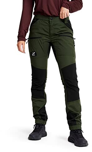 RevolutionRace Damen Nordwand Pro Pants, Hose zum Wandern und für viele Outdoor-Aktivitäten, Forest Green, XS