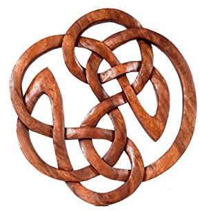 Windalf Großes Keltisches Wand-Ornament RIORDHA Ø 30 cm Celtic Holz-Schmuck Wandobjekt Wandrelief Irischer Glücksbringer Schutzamulett Handarbeit aus Holz