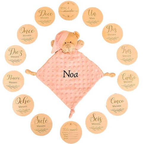 Balú - Set Doudou Rosa Personalizado con Nombre + Placas Cumplemes – Regalo Original para Bebé Niña, Peluche con Nombre y 7 Placas de Madera Grabadas