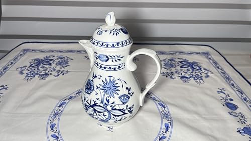 Kahla Zwiebelmuster Porzellan Teekanne, Kaffeekanne, Kanne mit Deckel. Made in GDR und in perfektem Zustand. Höhe 17 cm. Dishwashersafe