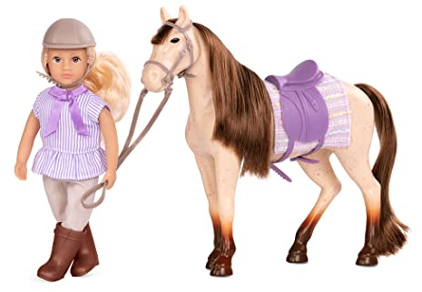 Lori Puppe Marjorie und Pferd Maple – Mini Puppe 15 cm mit Puppenkleidung, blonden langen Haaren, Reitzubehör – Spielzeug für Kinder ab 3 Jahre