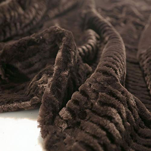 TOLKO 50cm Kunstfell Meterware | robustes Fellimitat für Kunstfelldecke Stuhlauflage Bezug Polsterstoff Kostüm Jacke Rock Fellstoff Kunstpelz Stoff zum Nähen Polstern Beziehen (Braun Gerippt)