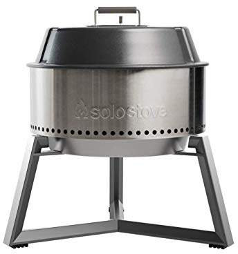 Solo Stove tragbarer Holzkohle-Grill, Inkl. Standfuß, Grillhaube, Grillwerkzeug, Schutzhülle, 1,8kg Holzkohle, Aus 304 Edelstahl/kaltgewalztem Stahl, (HxB) 74,7x55,9 cm mit Standfuß