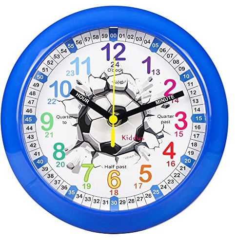 Kiddus Wanduhr Kinder & Lernuhr, 20cm Uhr für Kinderzimmer, Jungen & Mädchen, Lautlos ohne Ticken, Markierte Zeiger (Stunde & Minute), Pädagogisches Design - 04 Football EN 20cm