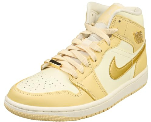 NIKE Damen Gymnastikschuhe, Pale Vanilla Coconut Milk Sail Metallic Gold, 41 EU