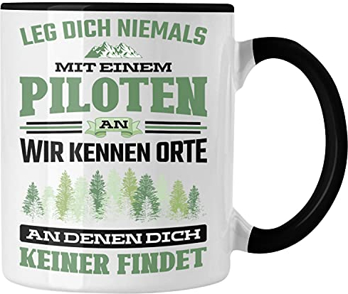 Trendation - Pilot Geschenk Tasse Flugzeug Fliegen Geschenkidee Piloten Kaffeetasse (Schwarz)