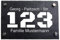 wandmotiv24 Personalisierte Hausnummer Hausnummernschild aus Naturstein Schiefer, auf Schiefertafel, mit individueller Beschriftung Hausnummer, Straße, Familiennamen M0047