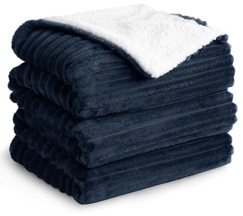 Aisbo Sherpa Fluffy Blanket Throws Navy Blue - Thick Warm Blanket 150 x 200 cm Soft Throw for Sofa Couch Bed, Decorative Jacquard Double Size Sherpa Fleece Blanket