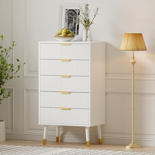 Hapihom 5 Drawer Chest of Drawers, Modern Fluted Dresser with Gold Handles and Feet, Wooden Storage Cabinet for Bedroom, Living Room & Hallway, Space-Saving Design, 60 x 39 x 105 cm - White