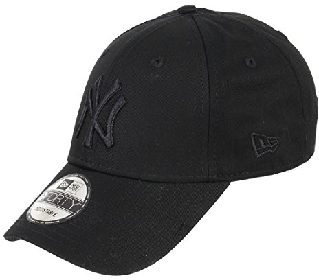 New Era New York Yankees 9FORTY Adjustable Cap - League Essential - Black ON Black - One-Size