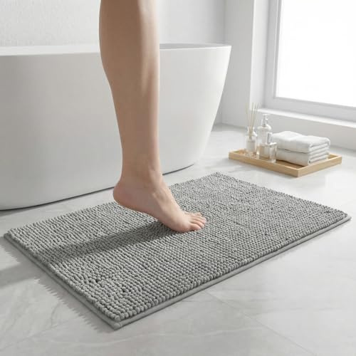 Nordkai Chenille Badematte rutschfest – Waschbarer Badezimmerteppich mit Hoher Saugfähigkeit, Extra Weich & Flauschig, 50×80 cm, Hellgrau