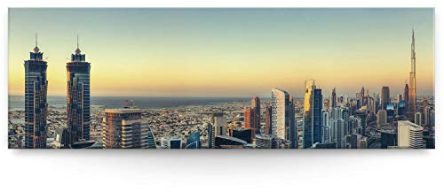 Eindrucksvolles XXL Panorama Wand-Bild Skyline Dubai als Leinwandbild mit 150x50cm. Setzen Sie Ihr Wohnzimmer, Schlafzimmer mit diesem Motiv perfekt in Szene