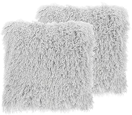 Beliani Trendy hellgraues Kissen Felloptik 45 x 45 cm mit Füllung im 2er Set Cide