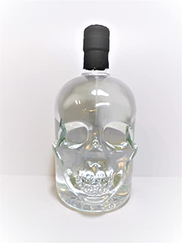 Skull Spiced White Rum 70cl