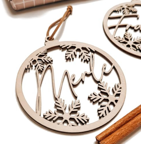 Weihnachtskugel mit Name aus Holz personalisierte Weihnachtsdeko als Geschenk zu Weihnachten - Christbaumkugel Anhänger als Weihnachtsschmuck Deko Geschenkanhänger