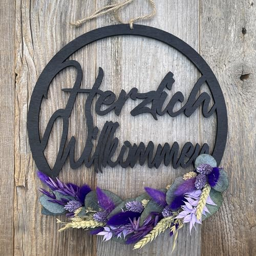 Willkommensschild - Trockenblumenkranz - Türkranz Trockenblumen mit Herzlich Willkommen'' Schriftzug - Herzlich Willkommen Türhänger (30cm Holz Schwarz, Lila/Grün)