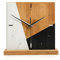 Kreative Feder Designer-STANDUHR „Triangle“ aus Massivholz – analoge TISCHUHR ohne Tickgeräusche (leises Funkuhrwerk, Eiche)