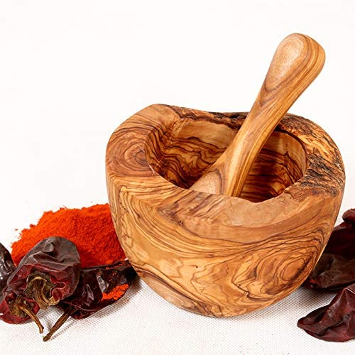 Mörser mit Stößel aus Olivenholz, Kräutermörser, handgefertigt mit Naturrand, Küchenmörser Holzmörser - nachhaltiger Kräuter-, Gewürz-Mörser (Ø 12 cm)