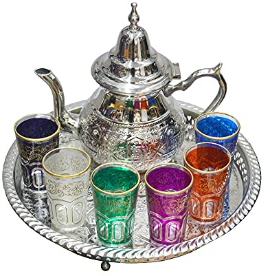 Ensemble de thé marocain complet. Comprend une théière de 800 ml, un plateau de 32 cm 6 verres en verre