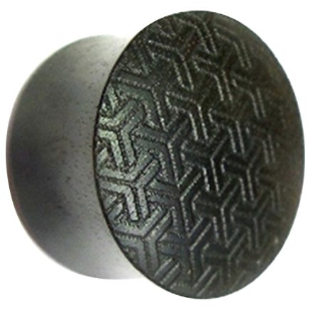 Flesh Plug Ebenholz Peace Knoten Muster double flared Lobe Dehner schwarz Gravur dunkel Expander | unisex Piercing Damen Herren | Organic Holz Ohrring Ohrstecker Holzplug Ebony Earplug Tunnel 16 mm
