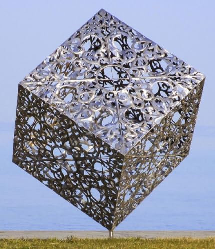 Casa Padrino Luxus Edelstahl Garten Skulptur Würfel Silber 150 x 130 x H. 170 cm - Handgefertigte Wetterbeständige Garten Dekoration - Luxus Kollektion