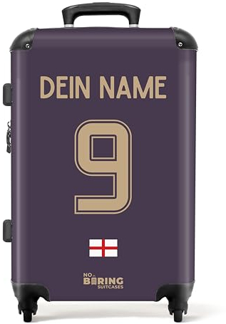 NoBoringSuitcases.com Reisekoffer Personalisiert, Koffer Groß, Hartschalenkoffer, TSA, Reisekoffer mit Rollen, Koffer Leicht, Koffer Mittelgroß (EM 2024 - Auswärtstrikot England - Purpur 67 cm - 72 L)