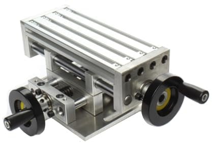 Trapano da banco e fresatrice Mini banco da lavoro multifunzione ad alta precisione, fresatrice Corsa di lavoro a scorrimento trasversale: Asse X 73 mm Asse Y 49 mm