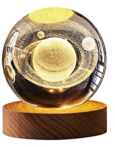 3D Kristallkugel Nachtlicht für Kinder,LED Ball Lampe,6cm Mond Kristallkugel mit Holzsockel,USB Aufladung Wal Saturn Sonnensystem Nachtlicht Lampe Geburtstags Weihnachts Geschenk für Jungen Mädchen