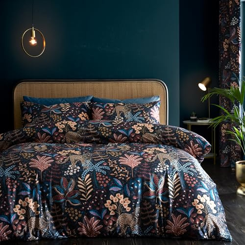 Catherine Lansfield Soft Velvet Exotic Leopard Double Duvet Cover Set with Pillowcases Black