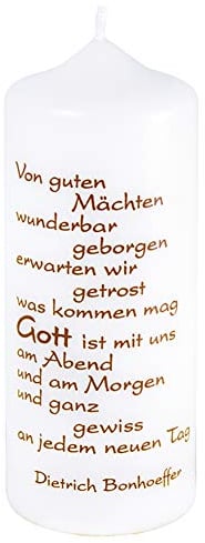 FRITZ COX Spruchkerze 'Von guten Mächten' Dietich Bonhoeffer | Paraffin-Wachskerze | Qualitätskerze aus Deutschland | Brenndauer: ca. 44 Std. | 150 x 60 mm