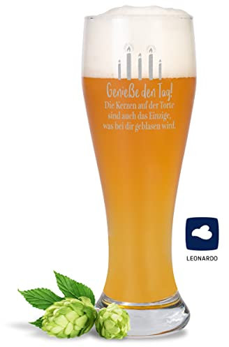 JUNIWORDS Weizenbierglas mit Gravur, Genieße den Tag! Die Kerzen auf der Torte sind auch das Einzige, was bei dir geblasen wird, Bierglas