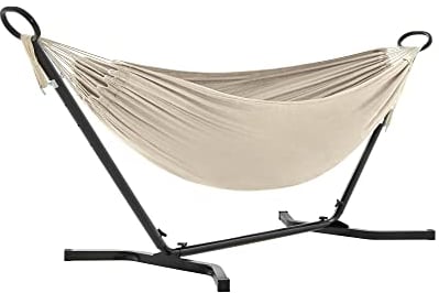 SONGMICS Hängematte mit Gestell, 210 x 150 cm, auf 5 Verschiedene Höhen verstellbar, Gestell aus Metall, bis 240 kg belastbar, für Garten, schwarzes Gestell und beige Hängematte GHS001M01