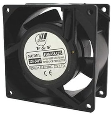 Ventilador 80x80 mm, 220VAC, cojinetes de fricción, ideal para refrigeración en equipos eléctricos y ventilación de espacios cerrados.