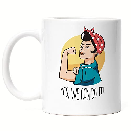 Hey!Print Tasse Yes, We can Do It Spruch Geschenk für Superheldinnen Women Power Frauentag Feminismus