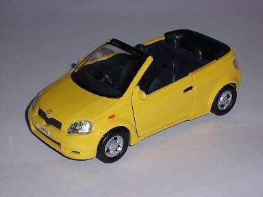 Generisch T*o*y*o*t*a Yaris Gelb Cabrio 2003 Cabriolet 1/24 Modellauto Modell Auto