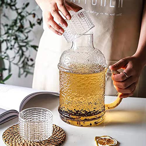IUIBMI Vintage Nachttisch Wasserkaraffe und Glas Set, Große Wasserkaraffe mit Glasbecher für Nachttisch Schlafzimmer, Mundspüler Dekanter für Badezimmer, Glas Wasserkrug Set, 8 oz