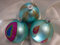 3er Set Christbaumkugel Weihnachtskugel Glas 3fach Sortiert Türkis mit goldenem Glitter Pfauenfeder Christbaumdeko Weihnachtsdekoration Weihnachtsschmuck