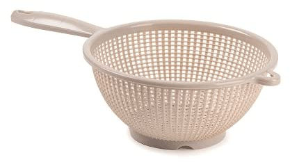 CABLEPELADO Escurridor Verduras con Mango plastico - Escurridor Pasta - colador - Libre de BPA - Apto Lavavajillas - 19 cm diámetro - Beige
