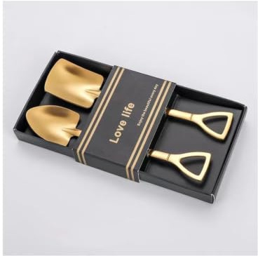 Mnixy 2-Piece Gold Shovel Dessert Spoons, Stainless Steel, 17 x 8 cm, Set | Two gold stainless steel shovel spoons, one pointed and one square, for ice cream, fruit, desserts, tea, coffee and serving.
