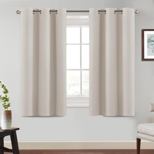 BellaHills Verdunklungsvorhänge Gardinen 2er Set H137 x B117 cm Vorhänge Blickdicht Wohnzimmer Curtains mit ösen, Ösenvorhang für Schlafzimmer, Elfenbeinweiß