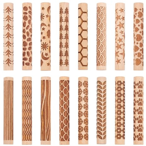 UNICRAFTALE Ensemble de 16 Rouleaux Texturés en Bois avec 16 Styles Différents pour Argile Poterie Céramique Outils d'Empreinte Rouleaux à Modèles de Rouleaux à Pâtisserie Texturés de 10.2cm