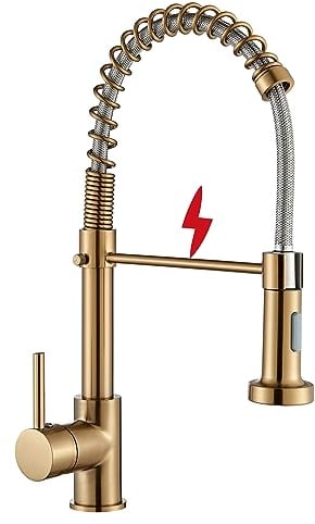 Niederdruck Armatur Küche Gebürstetes Gold Wasserhahn Küche Mischbatterie Spültischarmatur Küche küchenarmaturen Herunterziehbare 360°Schwenkbar Zwei Sprühfunktionen Für Durchlauferhitzer Geeignet