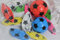 Schnooridoo 12 x Kunststoffball Fussball Ball 20 cm PVC Fußball im Netz Give Away Kindergeburtstag