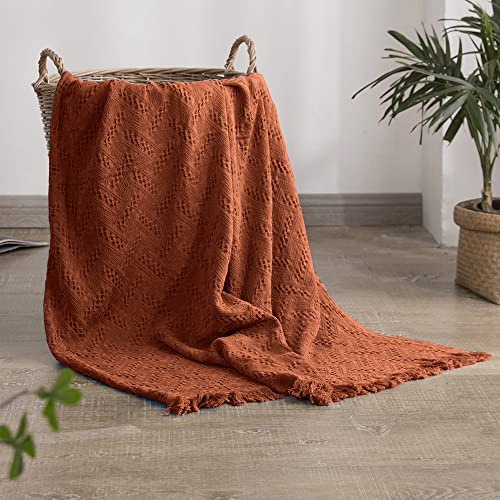Simple&Opulence Überwurfdecke aus 100% Baumwolle für Bett, Couch, Boho, luxuriöse, geometrische, atmungsaktiv, Vintage-Bauernhaus-Dekoration für alle Jahreszeiten (rostorange)