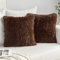 MIULEE 2er Set Kissenbezüge Künstlich Pelz Sofakissen Dekorative Dekokissen Kuschelkissen Plüschkissen Kuschelig Couchkissen Superweich Kissen Flauschig Kissenbezug für Sofa 50x50 cm Schokolade