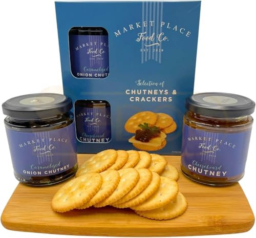 Traditional Savoury Chutney & Biscuits Gift Set – Cheeseboard & Caramelised Onion Chutneys with Cracker Rounds – Christmas Food Gift for Cheese Lovers & Festive Hampers – Perfect for Holiday Sharing