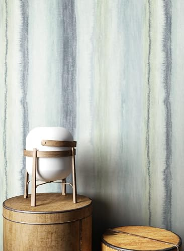 Newroom Vliestapete Blau Streifen Aquarell Tapete Schlafzimmer | Aquarelloptik changierend, feine Leinenstruktur, kühles Blaugrau mit Mint und Grau, Skandi Landhaus, ansatzfrei, Mustertapete