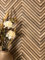 Newroom Tapete Braun Vliestapete Holz - Holztapete Modern Hellbraun Beige Paneele Fischgräten Holzwand Boho Fischgrätenmuster Lamellen inkl. Tapezier-Ratgeber